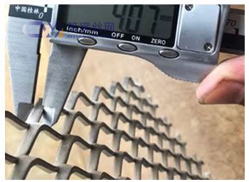 Perforated Sheets Detection